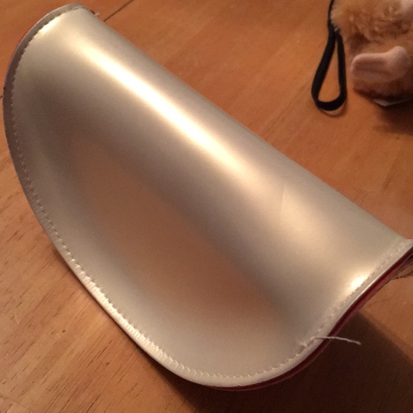 Franco Sarto sunglasses case - Picture 3 of 5